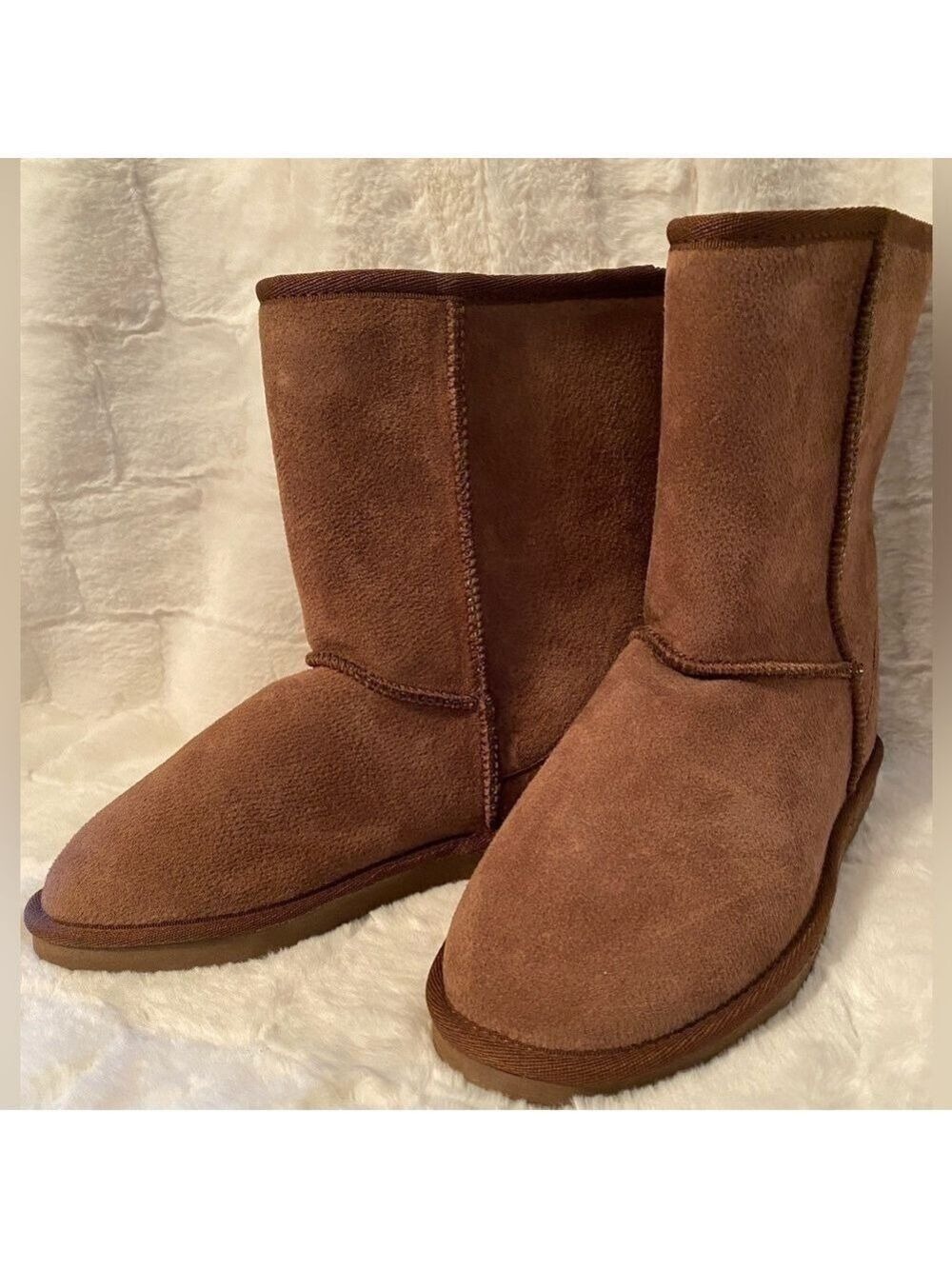 Classic Style Chocolate Brown Suede Boots. Size 7.5 No brand name